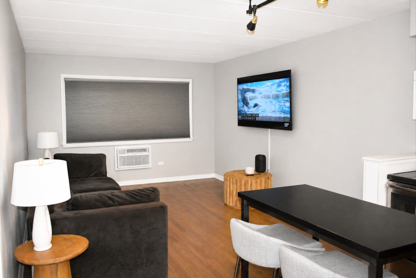 109 S Elmwood Avenue 16