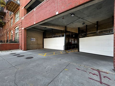 Tiny photo for 550 N Kingsbury Street #316, Chicago, IL 60654 (MLS # 12515043)
