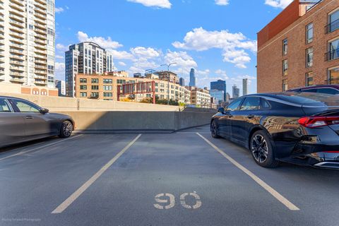 Tiny photo for 550 N Kingsbury Street #316, Chicago, IL 60654 (MLS # 12515043)