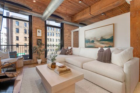 Tiny photo for 550 N Kingsbury Street #316, Chicago, IL 60654 (MLS # 12515043)