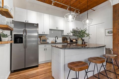 Tiny photo for 550 N Kingsbury Street #316, Chicago, IL 60654 (MLS # 12515043)