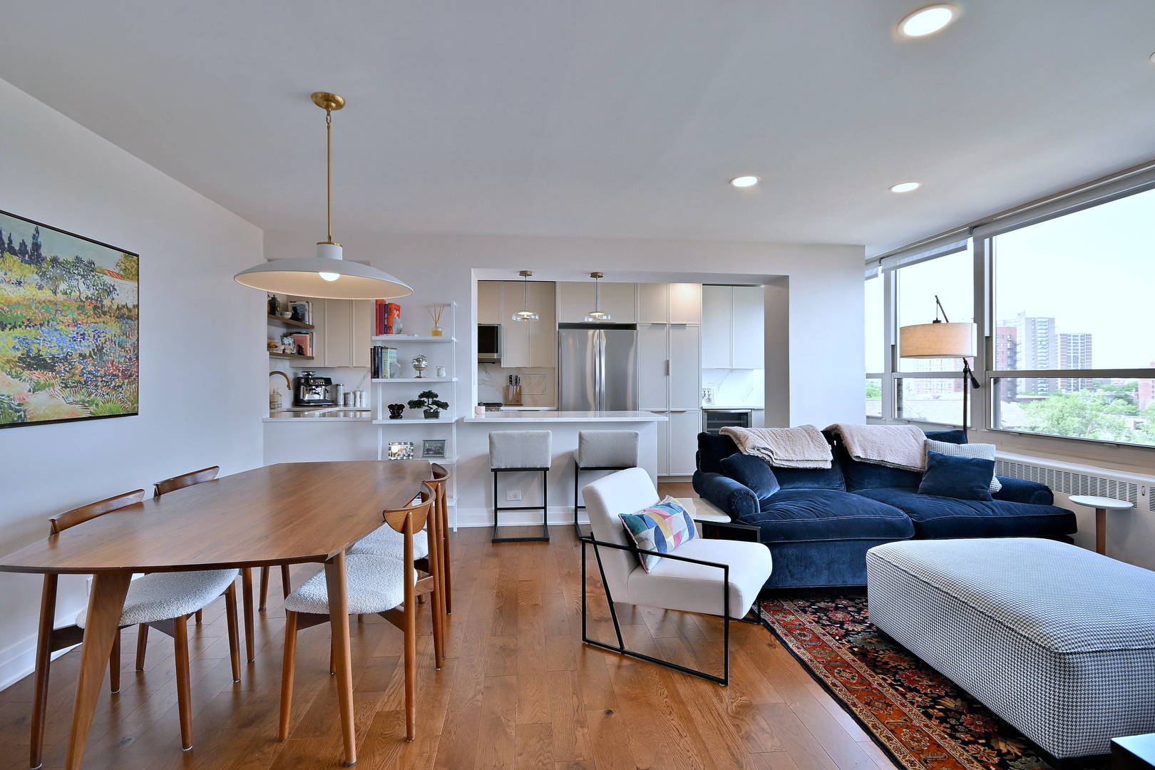 3950 N Lake Shore Drive 810B