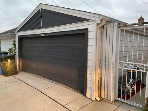 A home in Harwood Heights