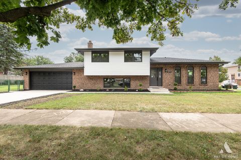 Photo of 15601 Latrobe Avenue, Oak Forest, IL 60452 (MLS # 12514752)