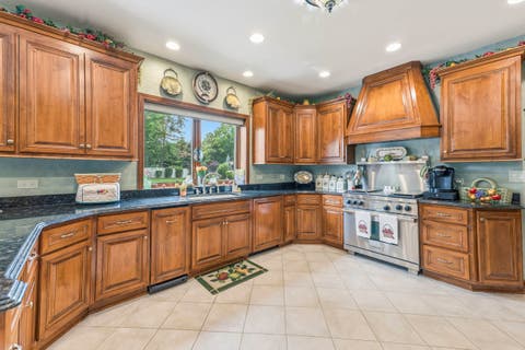 Tiny photo for 6N342 Linden Avenue, Medinah, IL 60157 (MLS # 12698368)