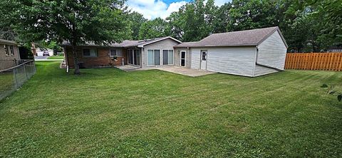 Tiny photo for 209 Gladys Avenue, Fox River Grove, IL 60021 (MLS # 12487475)