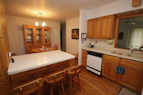 Tiny photo for 209 Gladys Avenue, Fox River Grove, IL 60021 (MLS # 12487475)