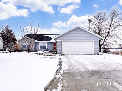 Photo of 1455 Bluebell Lane, Farmer City, IL 61842 (MLS # 12529615)
