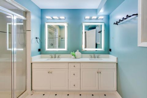 Tiny photo for 4212 N ASHLAND Avenue #GS, Chicago, IL 60613 (MLS # 12513300)