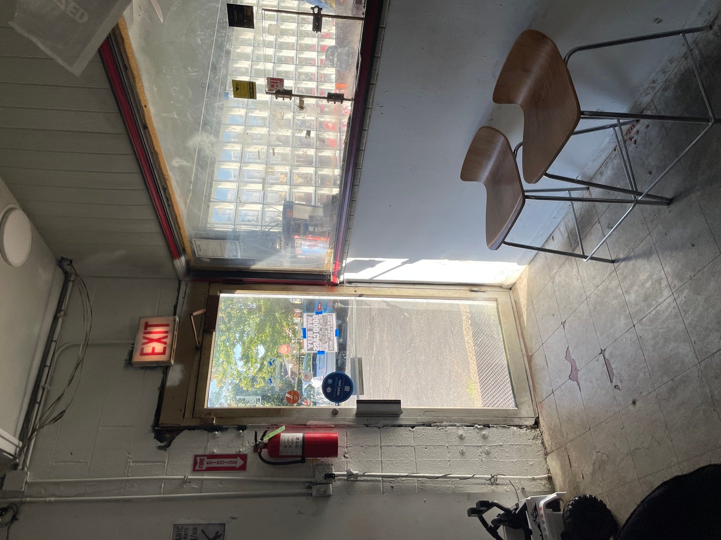 646 W 95 Street