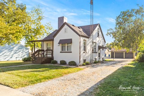 Photo of 420 S Foley Avenue, Kankakee, IL 60901 (MLS # 12470565)