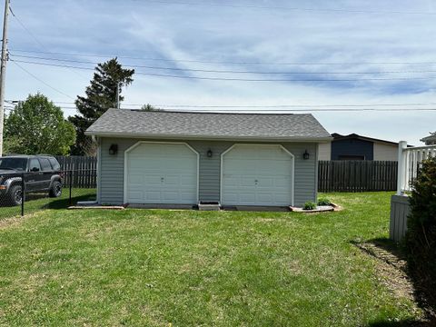 Tiny photo for 914 12th Place, Camanche, IA 52730 (MLS # 12630998)
