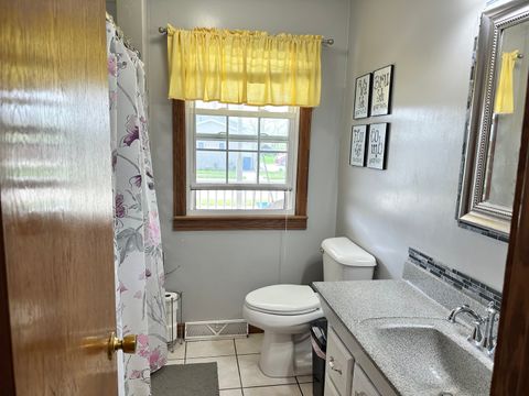Tiny photo for 914 12th Place, Camanche, IA 52730 (MLS # 12630998)