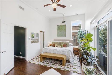 Tiny photo for 2448 N Southport Avenue #3, Chicago, IL 60614 (MLS # 12751043)
