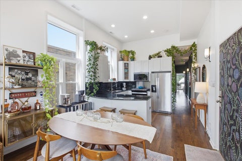 Tiny photo for 2448 N Southport Avenue #3, Chicago, IL 60614 (MLS # 12751043)