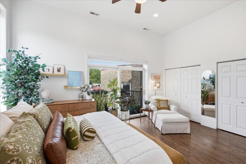 Tiny photo for 2448 N Southport Avenue #3, Chicago, IL 60614 (MLS # 12751043)