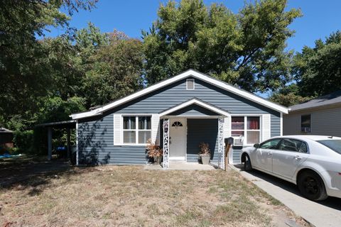 Photo of 1627 W J Street, Belleville, IL 62226 (MLS # 12476327)