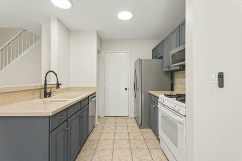 Tiny photo for 360 Golfview Court #360, Bloomingdale, IL 60108 (MLS # 12711142)