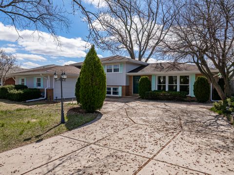 Photo of 6043 W 127th Place, Palos Heights, IL 60463 (MLS # 12603121)