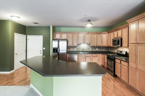 Tiny photo for 275 E Railroad Avenue #101, Bartlett, IL 60103 (MLS # 12454593)