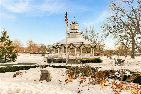 Tiny photo for 275 E Railroad Avenue #101, Bartlett, IL 60103 (MLS # 12454593)