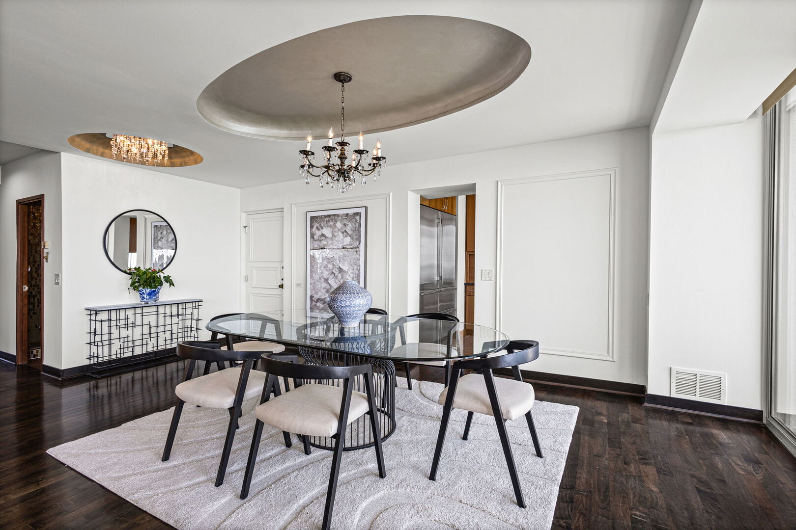 1300 N Lake Shore Drive 9A