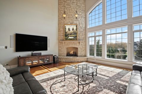 Tiny photo for 39W431 Long Meadow Lane, St. Charles, IL 60175 (MLS # 12592608)