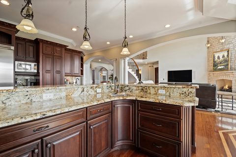 Tiny photo for 39W431 Long Meadow Lane, St. Charles, IL 60175 (MLS # 12592608)