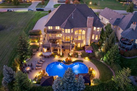 Tiny photo for 39W431 Long Meadow Lane, St. Charles, IL 60175 (MLS # 12592608)