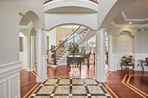 Tiny photo for 39W431 Long Meadow Lane, St. Charles, IL 60175 (MLS # 12592608)