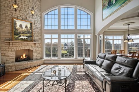 Tiny photo for 39W431 Long Meadow Lane, St. Charles, IL 60175 (MLS # 12592608)