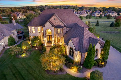 Tiny photo for 39W431 Long Meadow Lane, St. Charles, IL 60175 (MLS # 12592608)