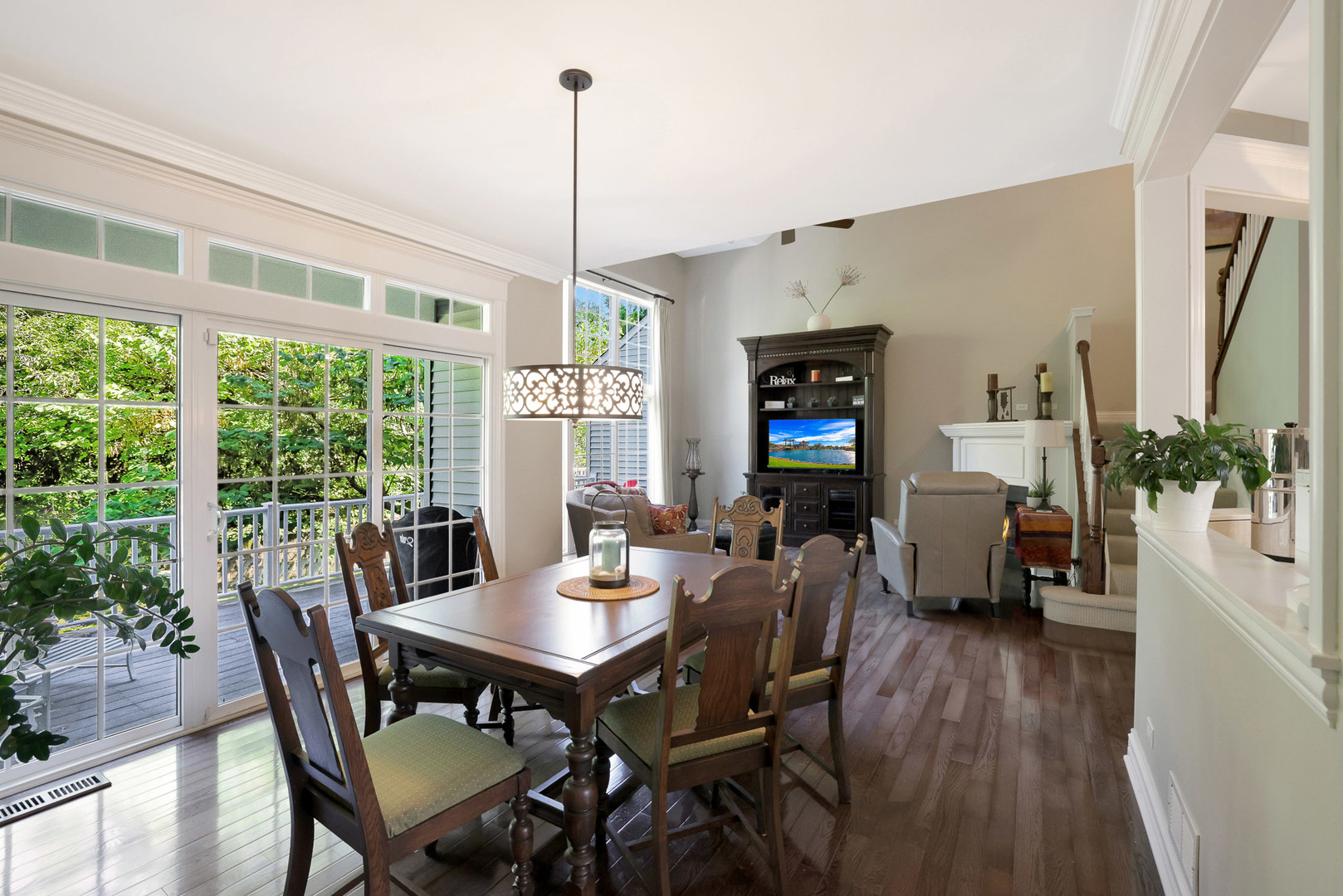 1053 Hummingbird Way