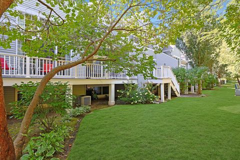 Tiny photo for 1053 Hummingbird Way, Bartlett, IL 60103 (MLS # 12611876)