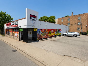 1924 E 87th Street Chicago IL 60617