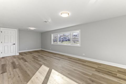 Tiny photo for 8409 Newland Avenue, Burbank, IL 60459 (MLS # 12508234)