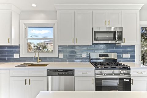 Tiny photo for 8409 Newland Avenue, Burbank, IL 60459 (MLS # 12508234)