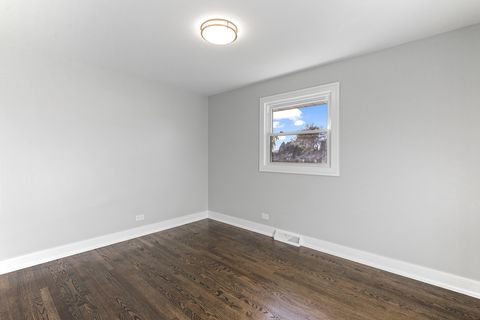 Tiny photo for 8409 Newland Avenue, Burbank, IL 60459 (MLS # 12508234)