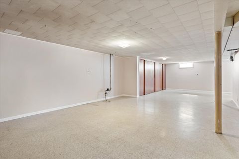 Tiny photo for 508 N Elmhurst Avenue, Mount Prospect, IL 60056 (MLS # 12576284)