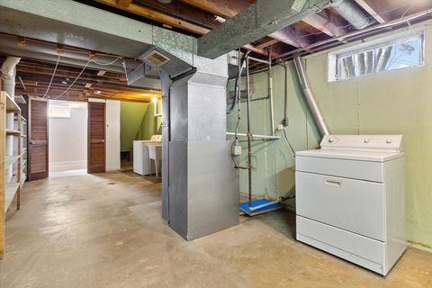 Tiny photo for 508 N Elmhurst Avenue, Mount Prospect, IL 60056 (MLS # 12576284)