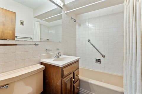 Tiny photo for 508 N Elmhurst Avenue, Mount Prospect, IL 60056 (MLS # 12576284)