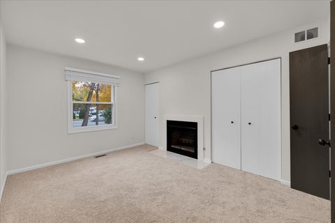 Tiny photo for 1785 Grosvenor Circle #A, Wheaton, IL 60189 (MLS # 12513151)