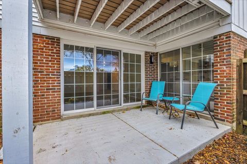 Tiny photo for 1785 Grosvenor Circle #A, Wheaton, IL 60189 (MLS # 12513151)