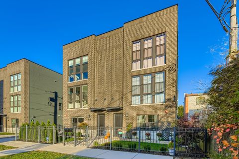 Tiny photo for 4446 S Drexel Boulevard #B, Chicago, IL 60653 (MLS # 12508091)