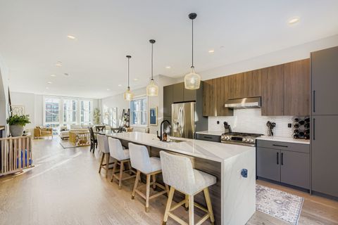 Tiny photo for 4446 S Drexel Boulevard #B, Chicago, IL 60653 (MLS # 12508091)