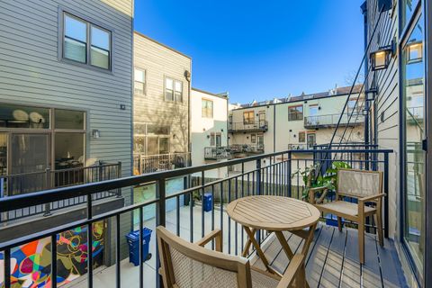 Tiny photo for 4446 S Drexel Boulevard #B, Chicago, IL 60653 (MLS # 12508091)