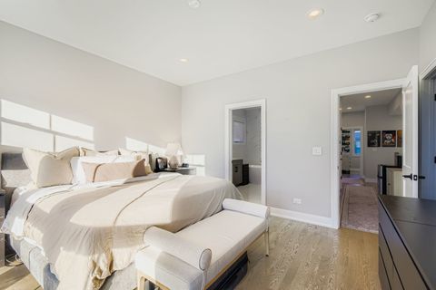 Tiny photo for 4446 S Drexel Boulevard #B, Chicago, IL 60653 (MLS # 12508091)