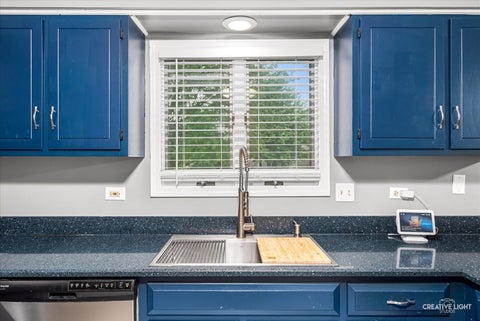 Tiny photo for 1905 Hampton Court E, Plainfield, IL 60586 (MLS # 12670732)