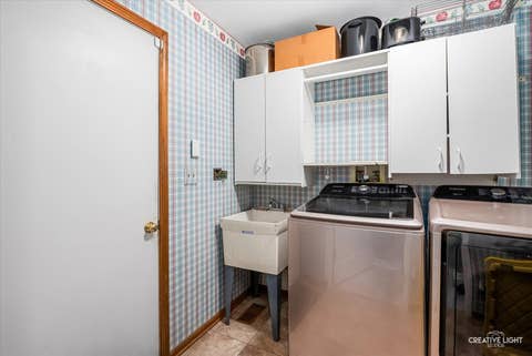 Tiny photo for 1905 Hampton Court E, Plainfield, IL 60586 (MLS # 12670732)