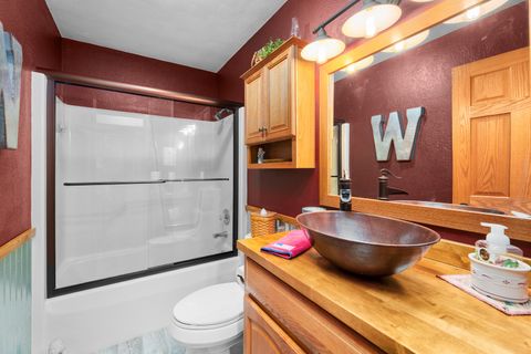 Tiny photo for 10 Pine Tree Court, Kewanee, IL 61443 (MLS # 12597291)